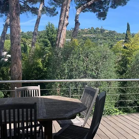 Vila Villa Les Collines Yourhosthelper *